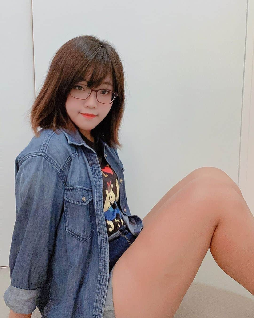 SIRIUSさんのインスタグラム写真 - (SIRIUSInstagram)「Nerd girl in your class👓 . . #ootd #girl #nerd #nerdygirl #legs #legday #outfit #daily #blogger #fun #cute #glasses #instadaily #instagood #instagram #instamood  #今日のコーデ #メガネ #メガネ女子 #美脚」8月26日 10時07分 - sirius_4102