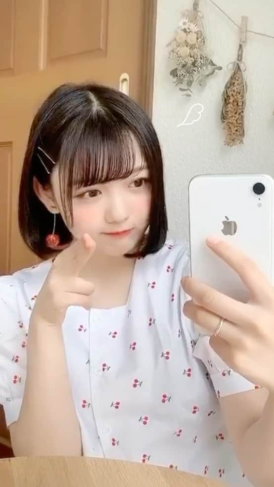 みさねのインスタグラム：「初リール🍒🍒🍒 ㅤ #ボブ #ボブアレンジ #韓国ファッション」