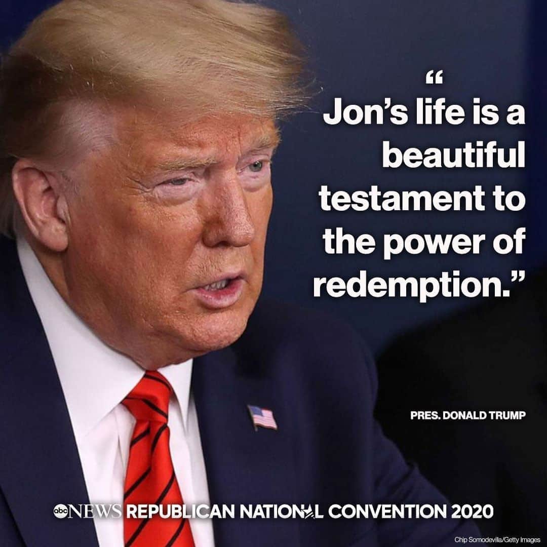 ABC Newsさんのインスタグラム写真 - (ABC NewsInstagram)「Pres. Trump pardons Jon Ponder, a convicted bank robber who founded a non profit organization that helps former inmates, saying his life "is a beautiful testament to the power of redemption." #jonponder #donaldtrump #RNC2020 #pardon #inmates」8月26日 10時10分 - abcnews