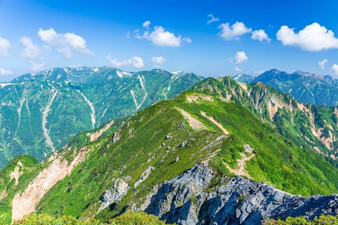 THE GATEのインスタグラム：「【Yarigatake // #Nagano 】 Mt.Yarigatake at 3,180m high, is the 5th tallest, and one of the most popular mountains in Japan. l It is said that it’s appearance of a spear striking the sky gave it the name Mt.Yarigatake, it is also called the Matterhorn of Japan. l Mt.Yarigatake is located in the center of the Northern Alps, the highest and steep mountain range in the Japan Alps, and is said to be the leader of the Northern Alps.. ————————————————————————————— ◉Adress Yarigatake Alpine Tourism Inc  Nagano-ken, Matsumoto-shi, Uzuhashi, 1-7-2————————————————————————————— Follow @thegate.japan for daily dose of inspiration from Japan and for your future travel.  Tag your own photos from your past memories in Japan with #thegatejp to give us permission to repost !  Check more information about Japan. →@thegate.japan . #japanlovers #Japan_photogroup #viewing #Visitjapanphilipines #Visitjapantw #Visitjapanus #Visitjapanfr #Sightseeingjapan #Triptojapan  #粉我 #Instatravelers #Instatravelphotography #Instatravellife #Instagramjapanphoto #yarigatake #kamikouchi #kamikochi #Summerresort #避暑勝地 #피서지 #lugardeveraneo」