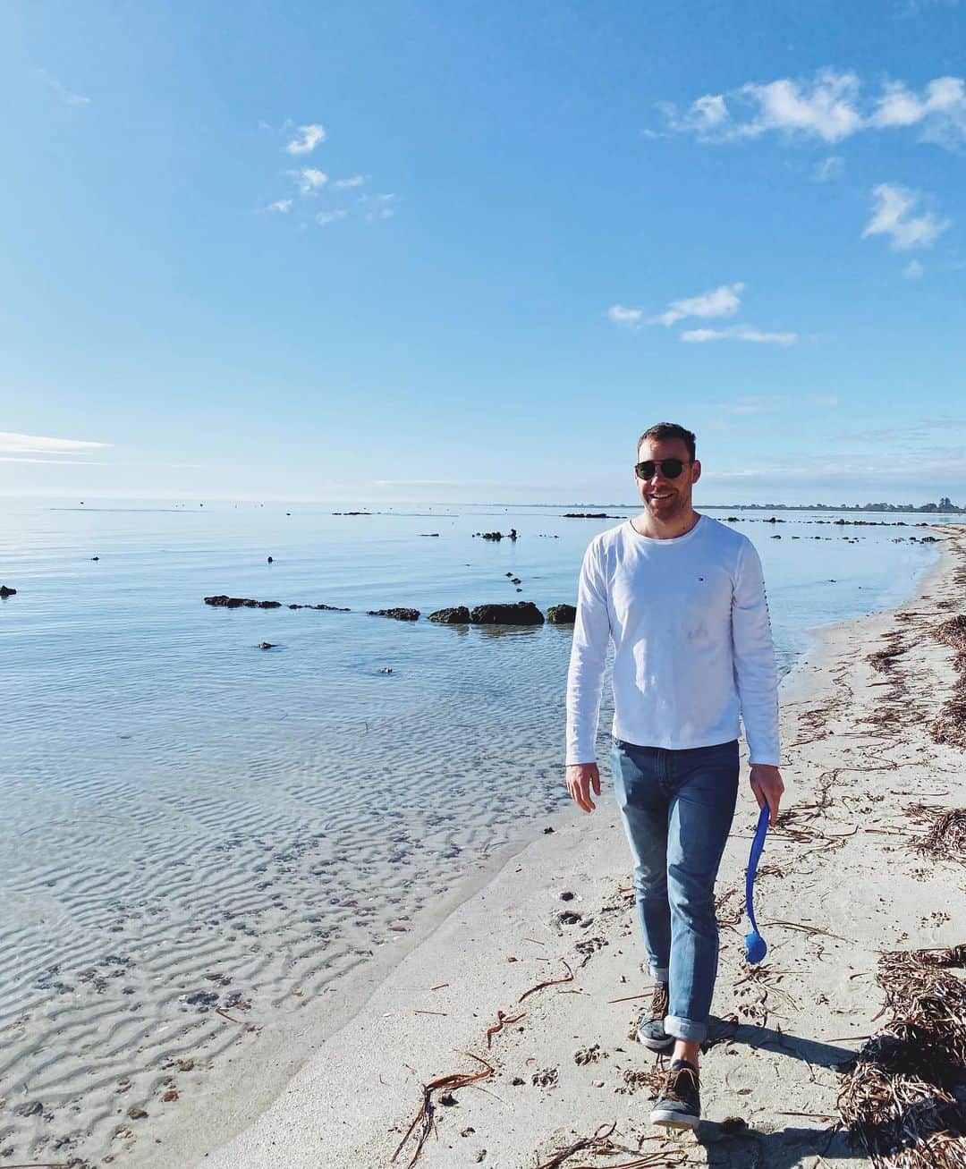 グラント・アーヴァインのインスタグラム：「Swipe left to see what I’m smiling at」
