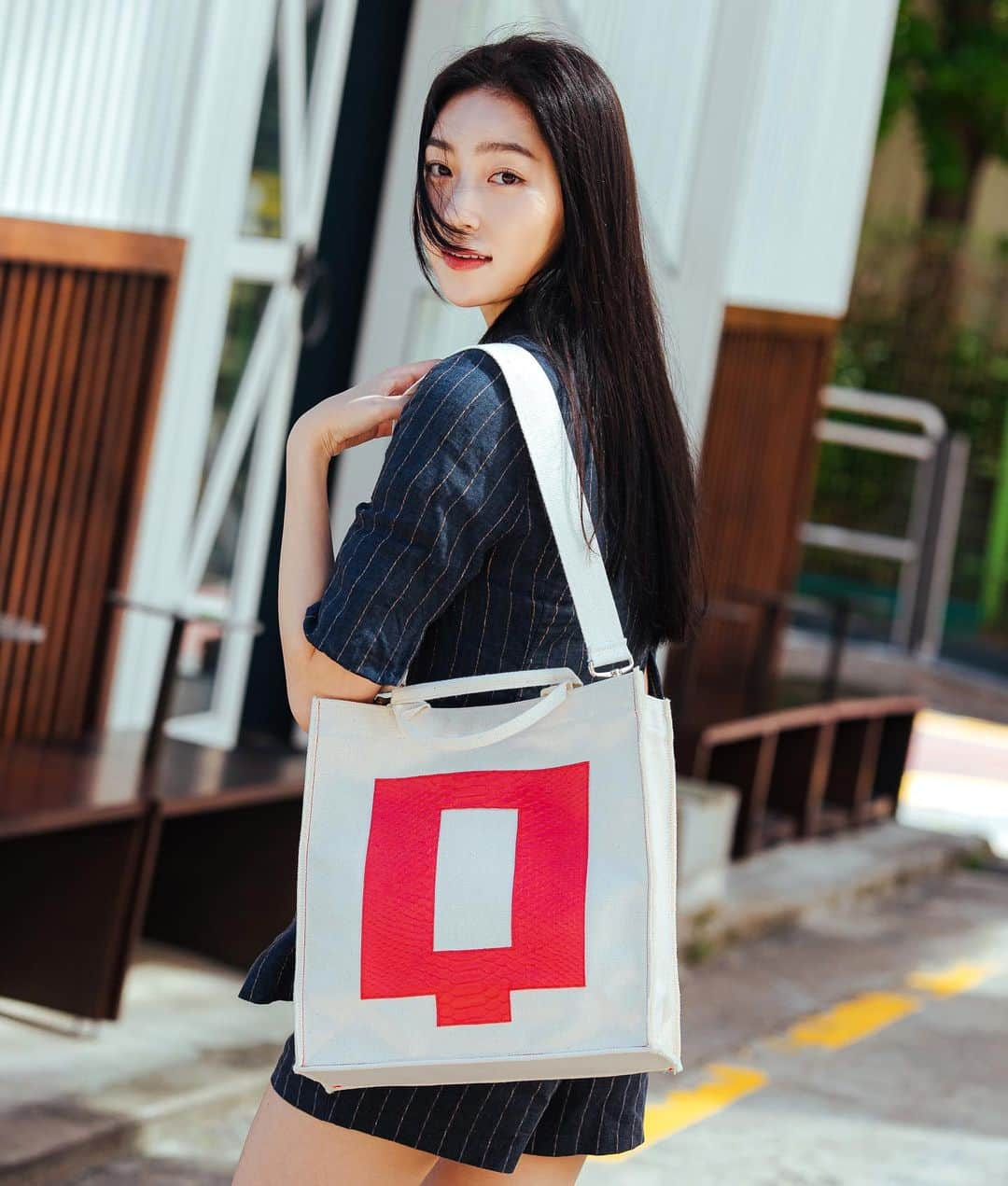 가로수길 , Seoulさんのインスタグラム写真 - (가로수길 , SeoulInstagram)「Work with @quantiti.kr 🔥 모두들 태풍 대비 잘하시고 태풍 조심이용😭🌧🌧」8月26日 12時55分 - jaylim1