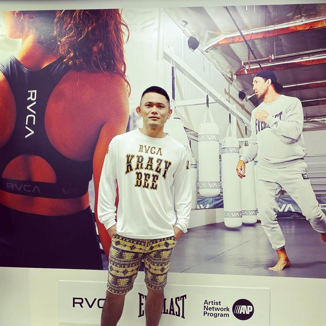 西浦聡生さんのインスタグラム写真 - (西浦聡生Instagram)「RVCA× ウィッキー×👑  #西浦ウィッキー聡生 #kingレイナ  #rvca #rvcajapan」8月26日 13時35分 - wicky_nishiura