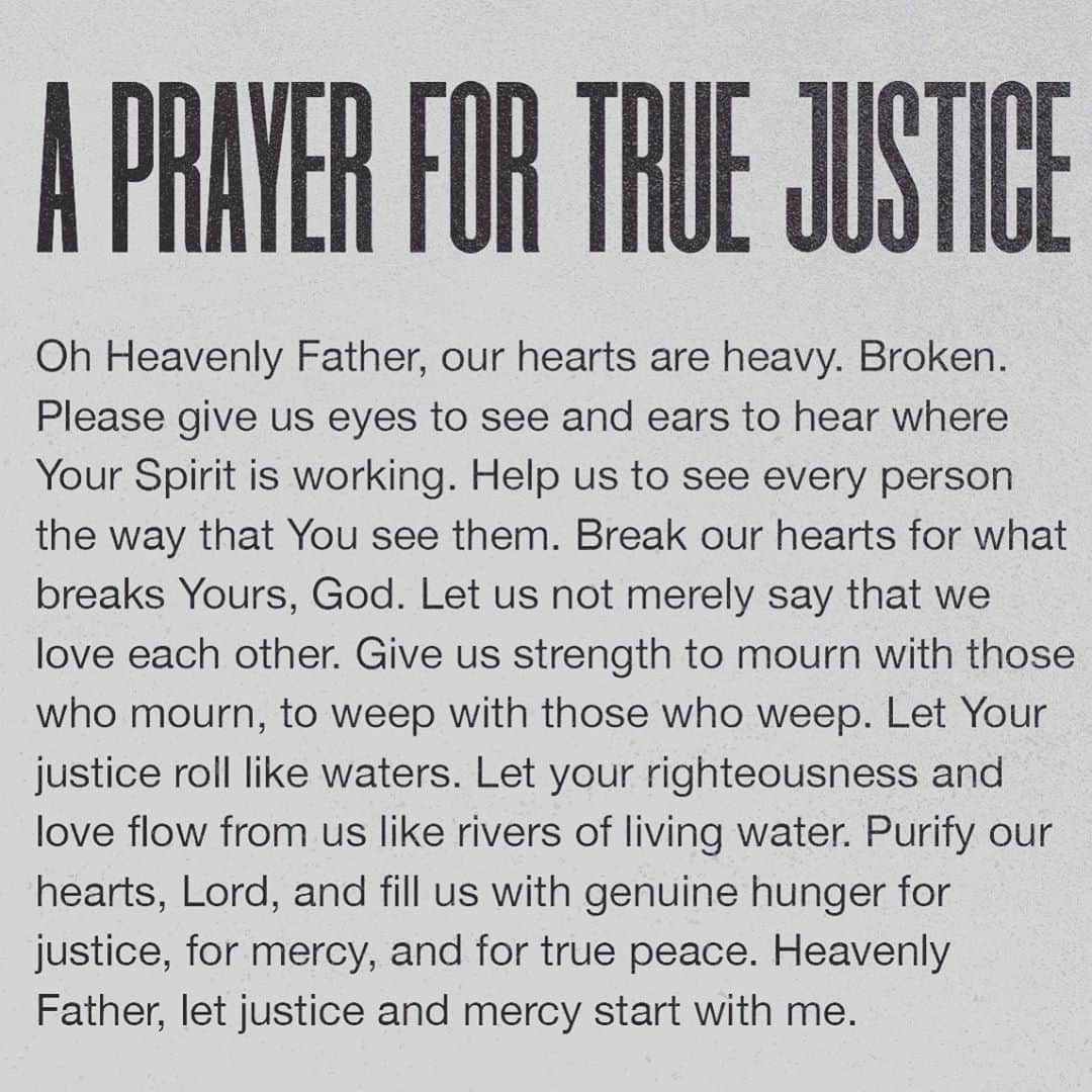 アンジー・マルチネスのインスタグラム：「with all this horror going on in the world right now,  i actively pray for guidance and strength.  i found this gem on @angelarye’s page a while back and have kept it close ever since.  Feel free to do the same if u need it. ❤️」