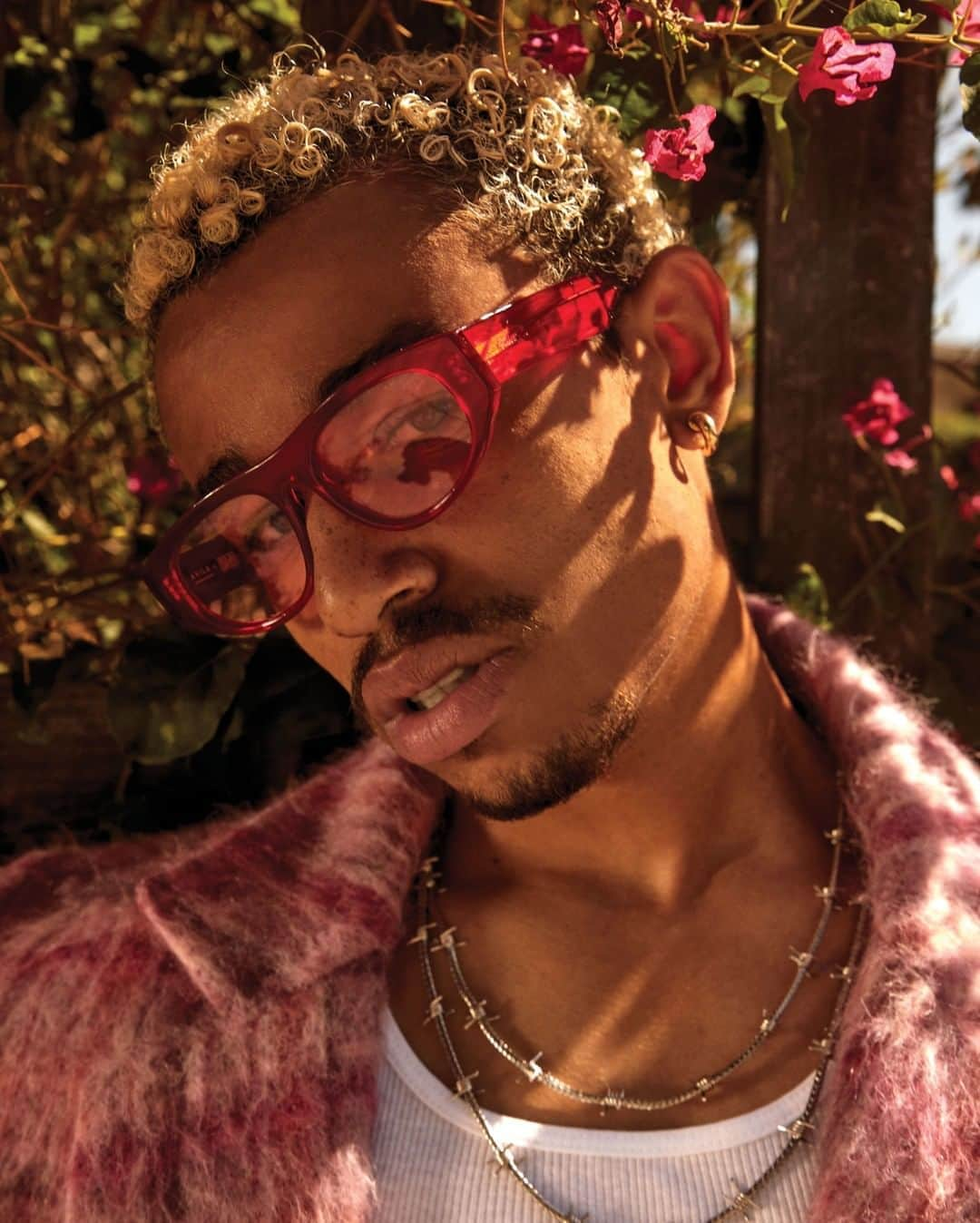 Flaunt Magazineさんのインスタグラム写真 - (Flaunt MagazineInstagram)「Leven Kali -  AN ABSORPTION OF THE MOON⠀⠀⠀⠀⠀⠀⠀⠀⠀ ⠀⠀⠀⠀⠀⠀⠀⠀⠀ Musician @LevenKali via @UniversalMusicGroup features in The SUMMER OF OUR DISCONTENT Issue and remarks of the ongoing current civil rights movement framed by a global pandemic: “We need to be taking care of our minds and our energies so we can be in this fight for a long time. It’s a marathon. We all have to find our designated roles on how to keep this going.”⠀⠀⠀⠀⠀⠀⠀⠀⠀ ⠀⠀⠀⠀⠀⠀⠀⠀⠀ Hit Flaunt.com to read the full interview and see more pics. ⠀⠀⠀⠀⠀⠀⠀⠀⠀ ⠀⠀⠀⠀⠀⠀⠀⠀⠀ Leven wears @pacifism coat, @guess top, @akila.la sunglasses, and @shopdalmata necklaces.⠀⠀⠀⠀⠀⠀⠀⠀⠀ ⠀⠀⠀⠀⠀⠀⠀⠀⠀ Photographed by Jonny Marlow  @jonnymarlow⠀⠀⠀⠀⠀⠀⠀⠀⠀ Styled by Stef Contreras  @ssteff.c⠀⠀⠀⠀⠀⠀⠀⠀⠀ Groomed by Morgan Grimes @grimesmorgan ⠀⠀⠀⠀⠀⠀⠀⠀⠀ Written by: @RaeNiwa ⠀⠀⠀⠀⠀⠀⠀⠀⠀ ⠀⠀⠀⠀⠀⠀⠀⠀⠀ #music #HIGHTIDE #SUMMEROFDISCONTENT #flaunt」8月27日 0時45分 - flauntmagazine