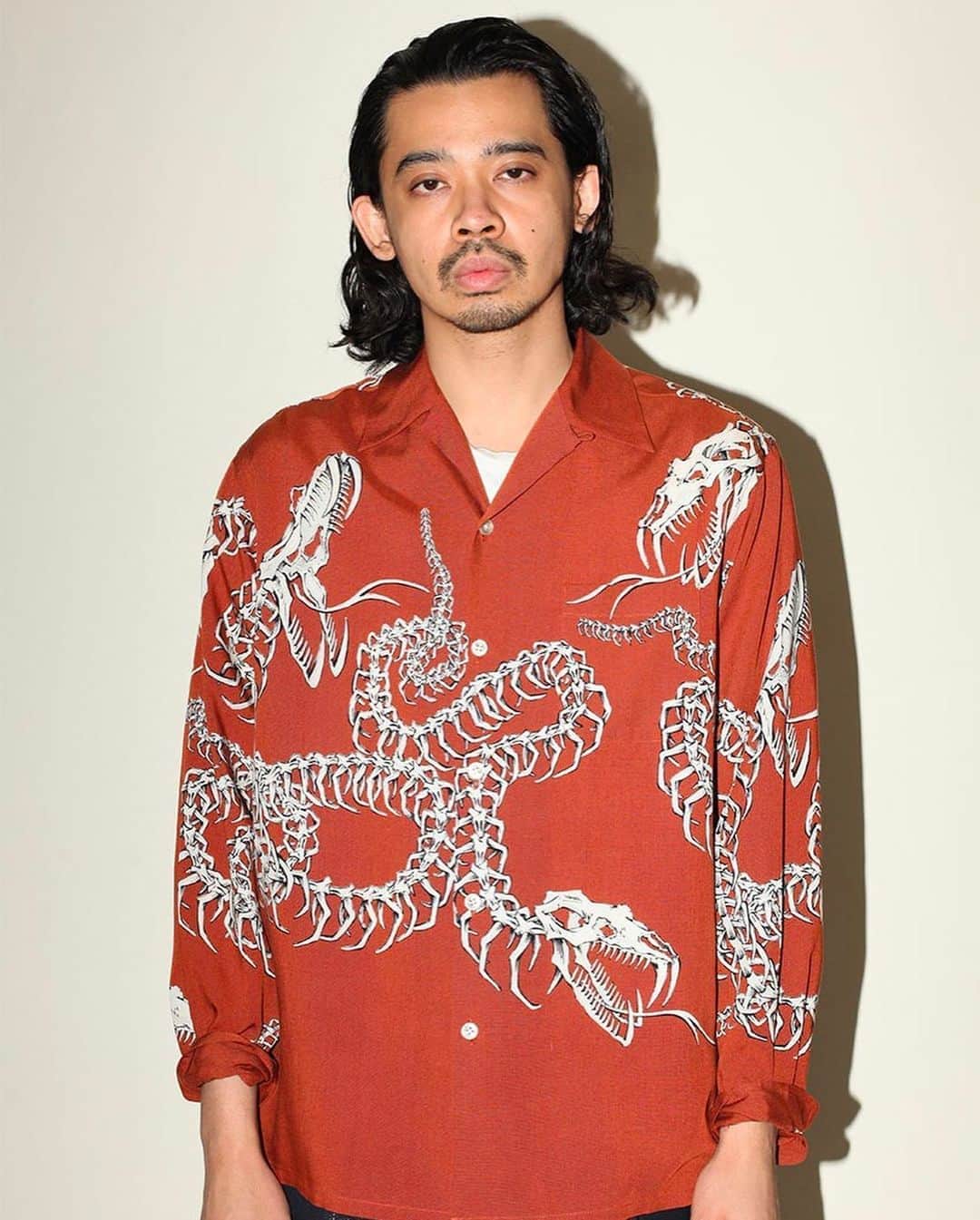 HYPEBEASTさんのインスタグラム写真 - (HYPEBEASTInstagram)「@hypebeaststyle: Tokyo imprint @wackomaria_guiltyparties has delivered its Fall/Winter 2020 lookbook amping up its seasonal offerings with an explosion of wild animal prints, supple fabrics, quirky Rat Fink graphics and ’50s-inspired silhouettes. View the entire assemblage via the link in bio. ⁠⠀ Photo: Wacko Maria」8月27日 0時52分 - hypebeast
