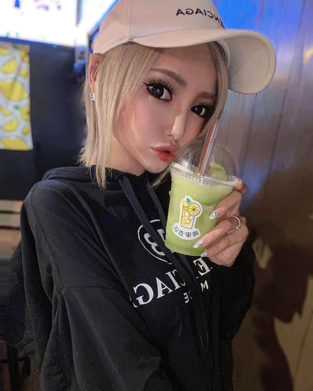 葉月芽生のグルメインスタ