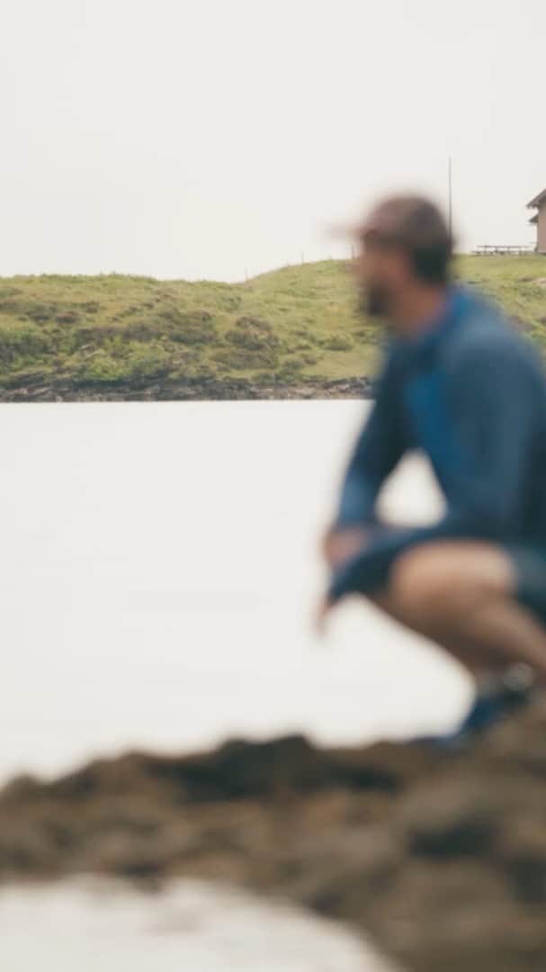 ノバルティスのインスタグラム：「James is as at home in the mountains as he is at the microscope. He asks: What if we could get an organ transplant to last a lifetime? #reimaginingmedicine」