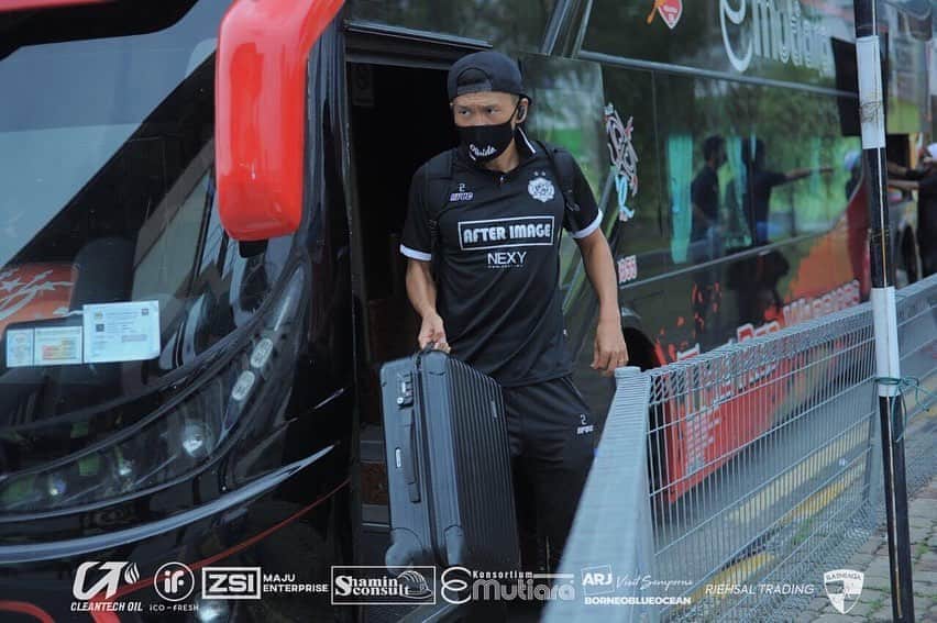 のインスタグラム：「Mask man😎🙌🇲🇾  #restart #kotabharu #kelantan #kelantanfa #trw #trwcc #mfl #football2020 #football #enjoyfootball #malaysia #malaysiafootball #enjoyfootball #goal」