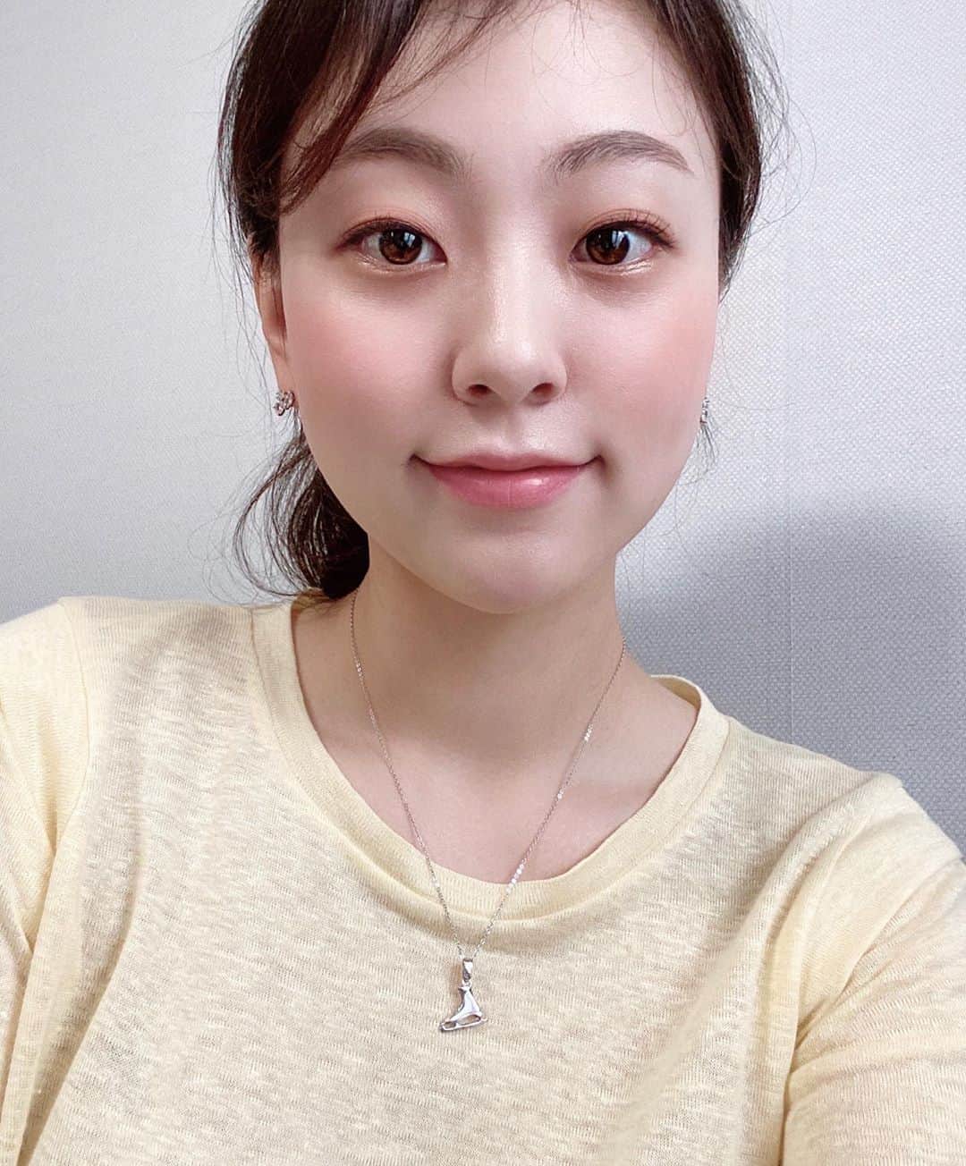 郭珉整のインスタグラム：「이렇게 지내다보면  목표한걸 이루게되는 날이  올꺼야🤩💛  ⛸ ⛸ #오늘은빵실이」