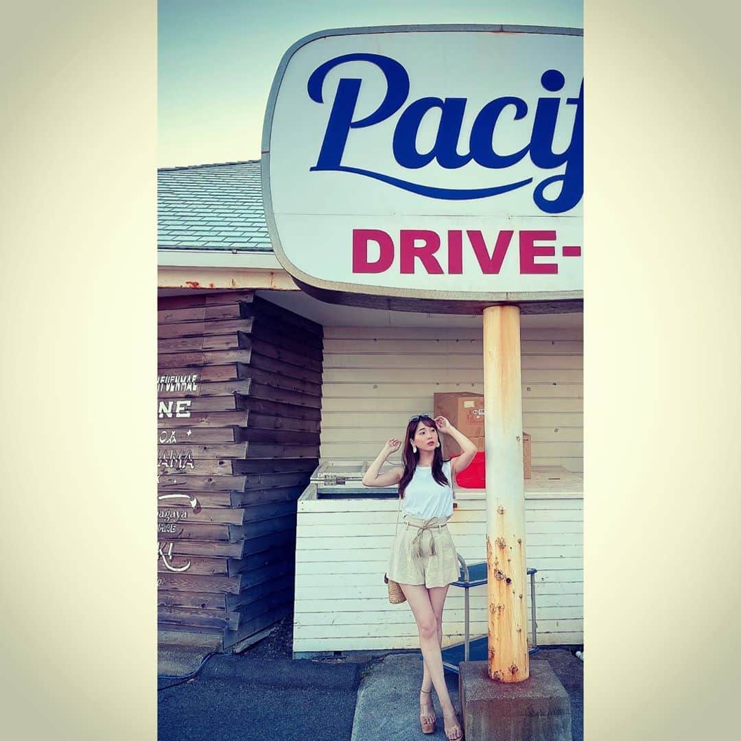 堀尾実咲のインスタグラム：「🚗🏝  #pasificdrivein #湘南 #鎌倉 #七里ヶ浜 #カフェ」