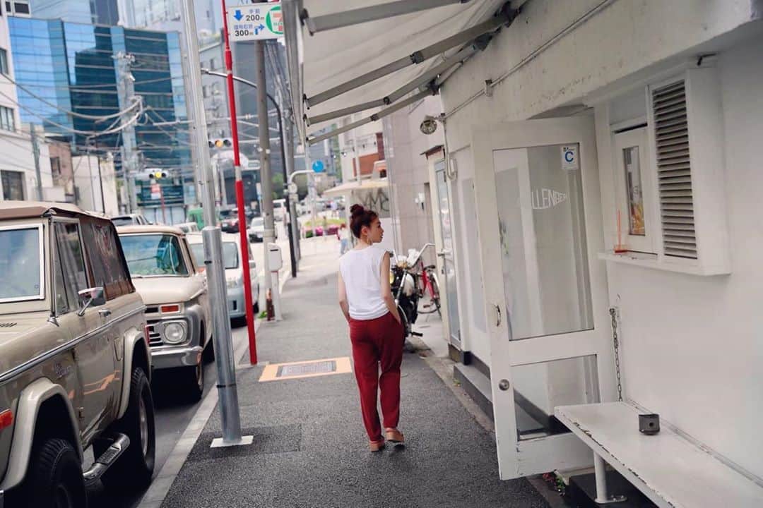 木野園子のインスタグラム：「気がつけば東京に好きな通りとか場所とか好きな人がたくさんいる。  #photography #2019 #tokyo #harajuku」