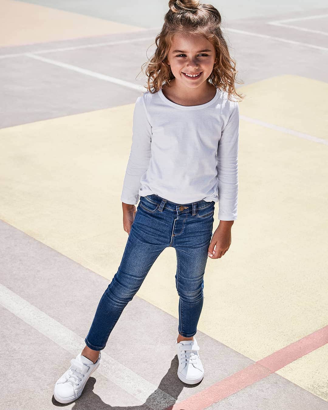 Target Australiaさんのインスタグラム写真 - (Target AustraliaInstagram)「Who doesn't love a jegging? Right now buy 1 & get 50% off the 2nd pair* 🎯 ♥️ #targetaus #targetauskids#longlivedenim #denimbytarget ​ ​ ​ ​*OFFER RENDS 30/08/20. Conditions apply. See website for more details.」8月26日 19時10分 - targetaus