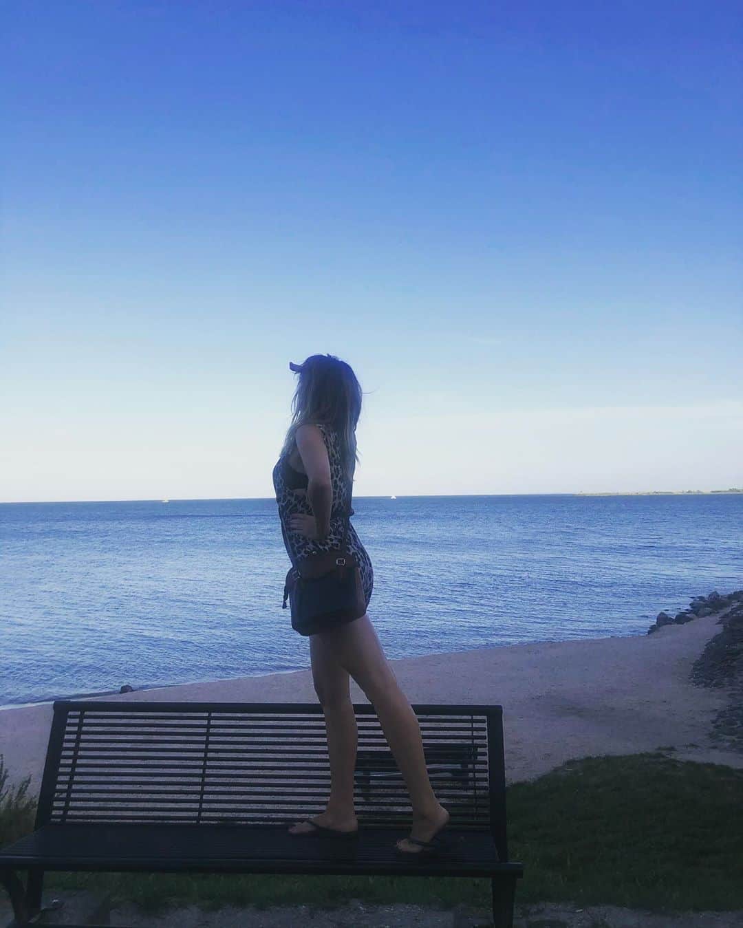 ヤナ・スクラのインスタグラム：「Is die zomer nog ergens?」