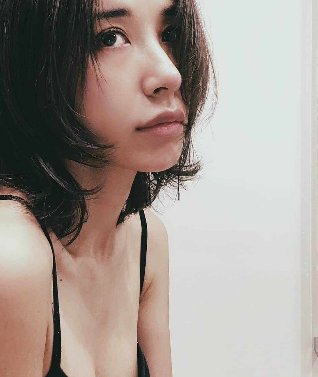 鈴木紗理奈さんのインスタグラム写真 - (鈴木紗理奈Instagram)「髪の色 darkにした。  @clovesalon @daisuke_ishigaki_official」8月26日 19時30分 - munehirovoice