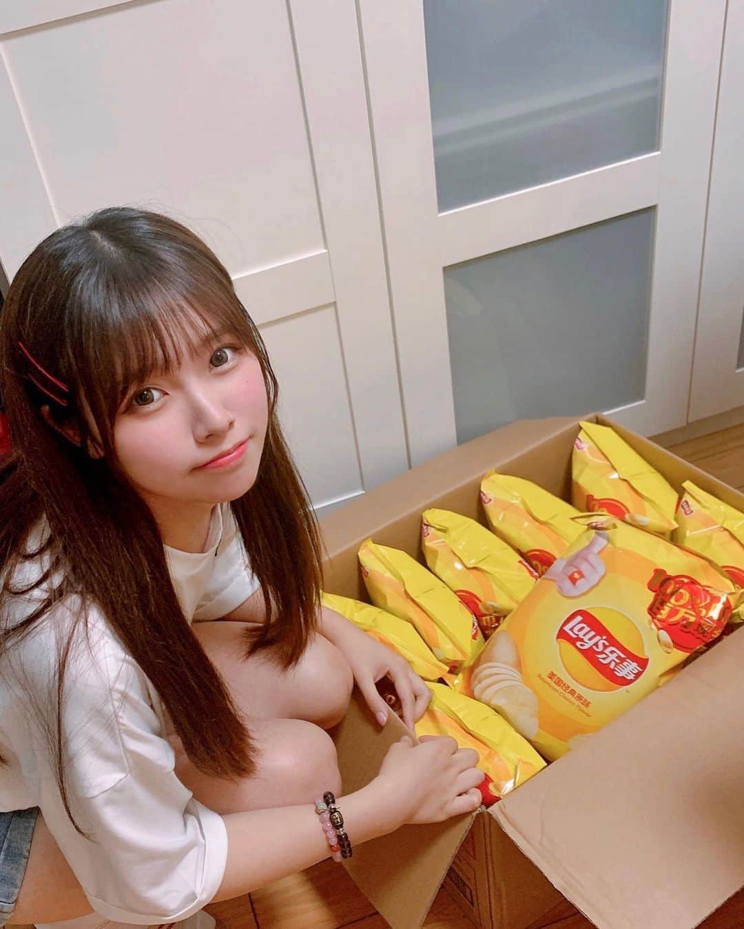 Liyuu（リーユウ）さんのインスタグラム写真 - (Liyuu（リーユウ）Instagram)「ポテトチップスヤバイ！ 好多好多薯片！」8月26日 19時56分 - koi_liyuu