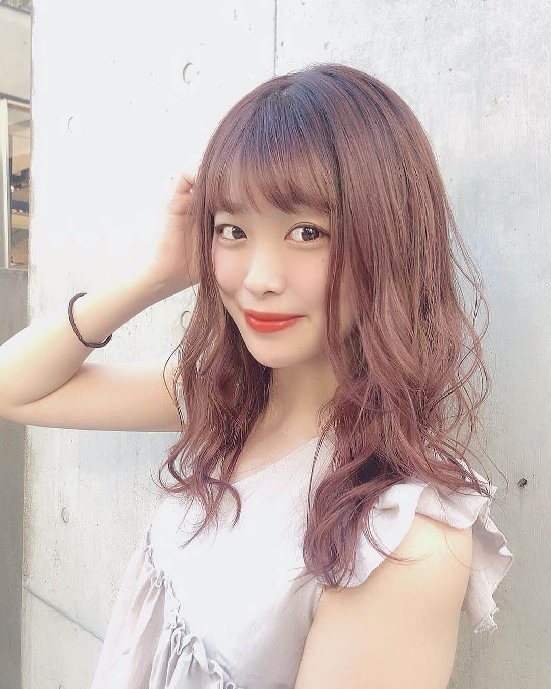 のインスタグラム：「. . 前髪短くしてピンクベージュにした〜🌿 . . @aoi.199853  . . 可愛くしてくれてありがとうございました🥰 . .」
