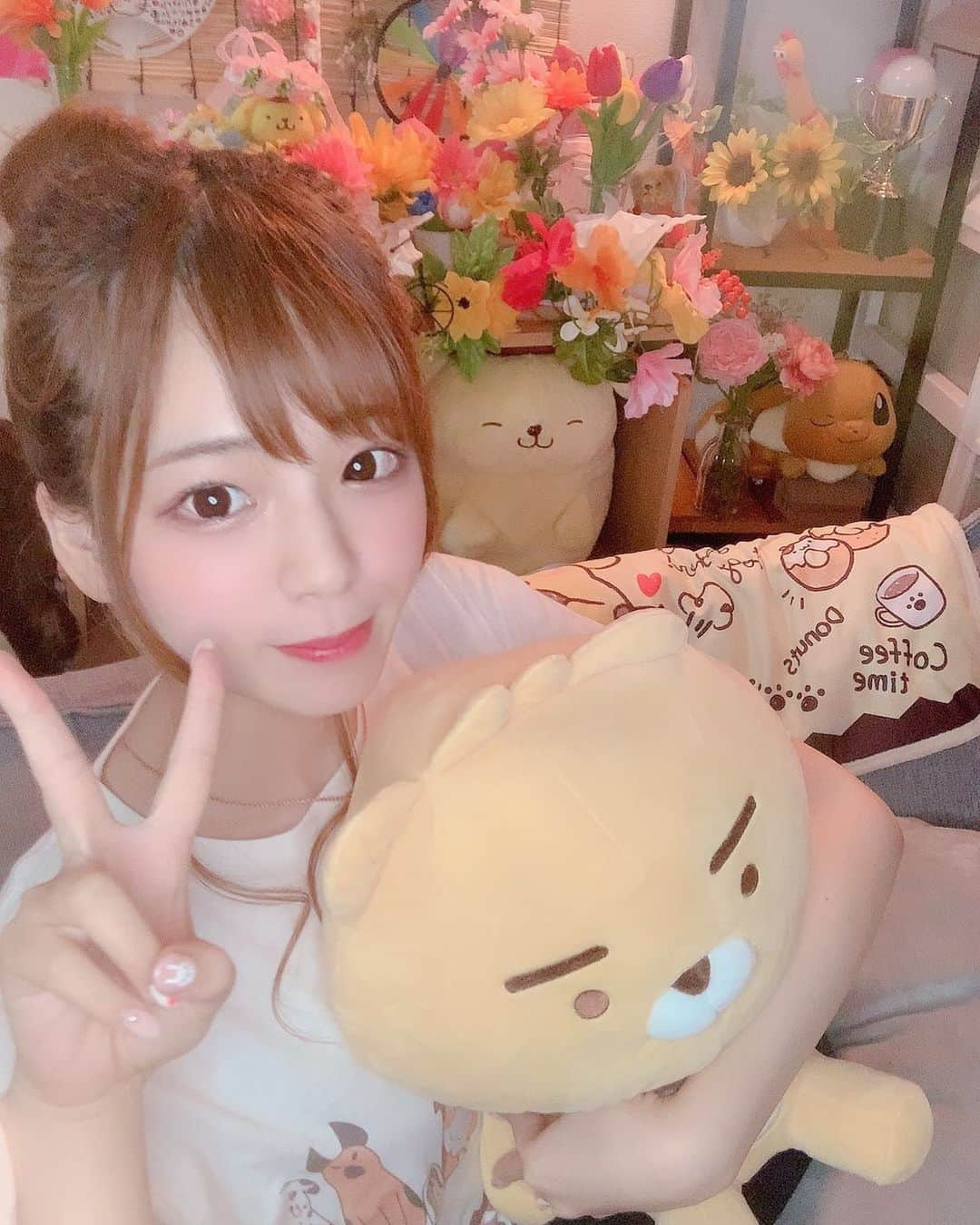 天使ほのかさんのインスタグラム写真 - (天使ほのかInstagram)「ななねーとお揃いのぬいぐるみ🧸🍑 . 人生で初めてゲーセンで取れたくま💕 . #福岡#中洲#小倉#魚町#ラトゥール#latour#キャバ嬢#ナイスタ#ナイトスタイル#くま#ぬいぐるみ#おそろい」8月26日 21時13分 - honoka_pom