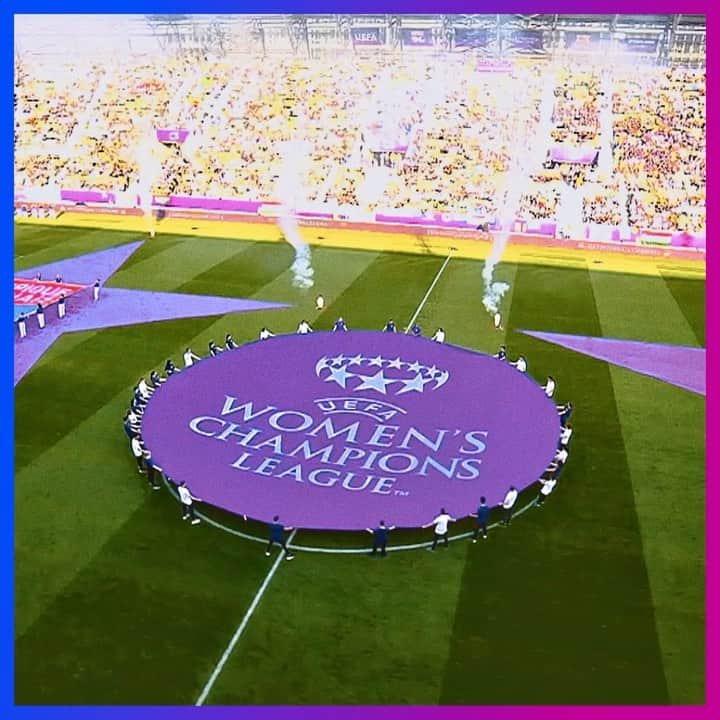 Lina Magullのインスタグラム：「Welcome to women's football @pepsi, @lays & @gatorade ! #WeAreIn #ad」