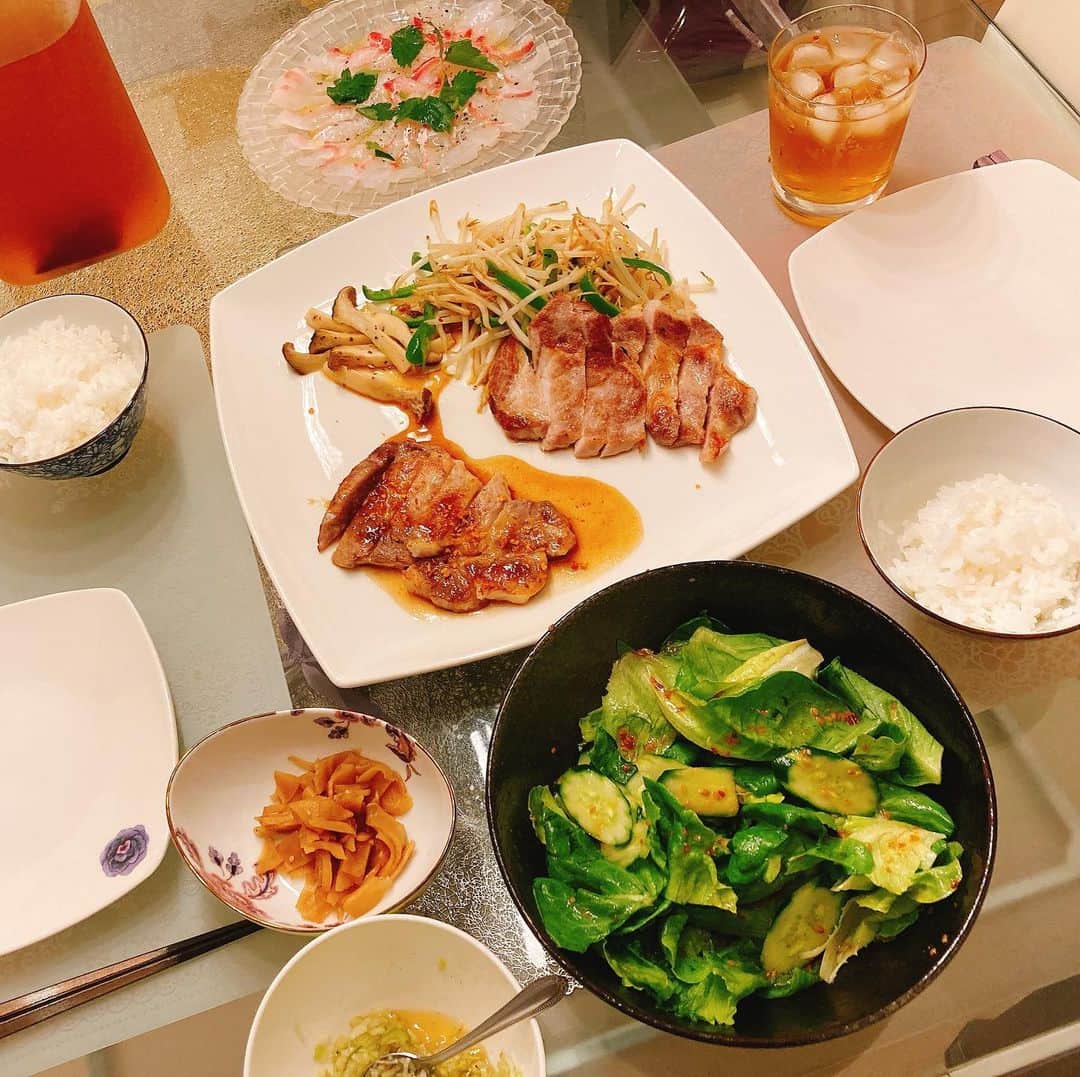 黒沢咲さんのインスタグラム写真 - (黒沢咲Instagram)「最近の晩ご飯。ちゃんと作ってる！  下ごしらえを済ませておいて、パッと仕上げられるように練習中‼️」8月26日 21時46分 - kurosawa_saki