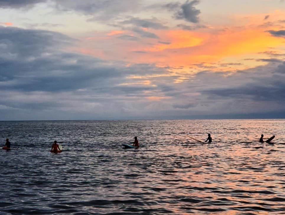 remi kunokiさんのインスタグラム写真 - (remi kunokiInstagram)「たまには撮って観てるのも いいね🙌🏽  #sunsetsurf  #happyholiday」8月26日 21時50分 - remy___3332g