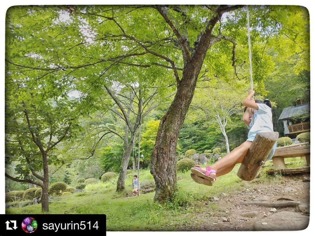 Gero City【下呂市公式アカウント】さんのインスタグラム写真 - (Gero City【下呂市公式アカウント】Instagram)「#Repost @sayurin514 with @get_repost過去ポストより ・・・ . ふれあいの森  本格石窯ピザ作り体験をしてきました🍕  自然の中でのピザ作り！ 焼きたて最高！  久しぶりに記事を書きました📒 プロフィールのサイトか、『みらいろ』 @mirairo.gero  pokapokaで検索してみて下さい✨  下呂には素敵な場所がいっぱい！ コロナで遠出ができない今、地元でいろんな体験してみませんか？ 9/30まで体験料が最大半額で楽しむ事ができます！  #下呂であそぼう #gerostagram  #下呂アンバサダー  #夏休み  #子育て #ふれあいの森 #ピザ作り体験」8月26日 22時11分 - gerostagram