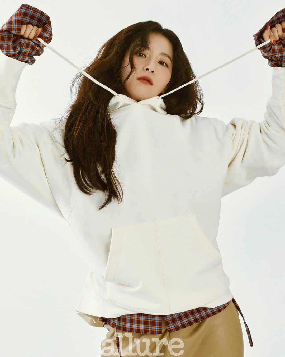 スルギさんのインスタグラム写真 - (スルギInstagram)「SEULGI - Allure Korea September 2020 Issue @hi_sseulgi @redvelvet.smtown」8月26日 22時20分 - kristiandawal29