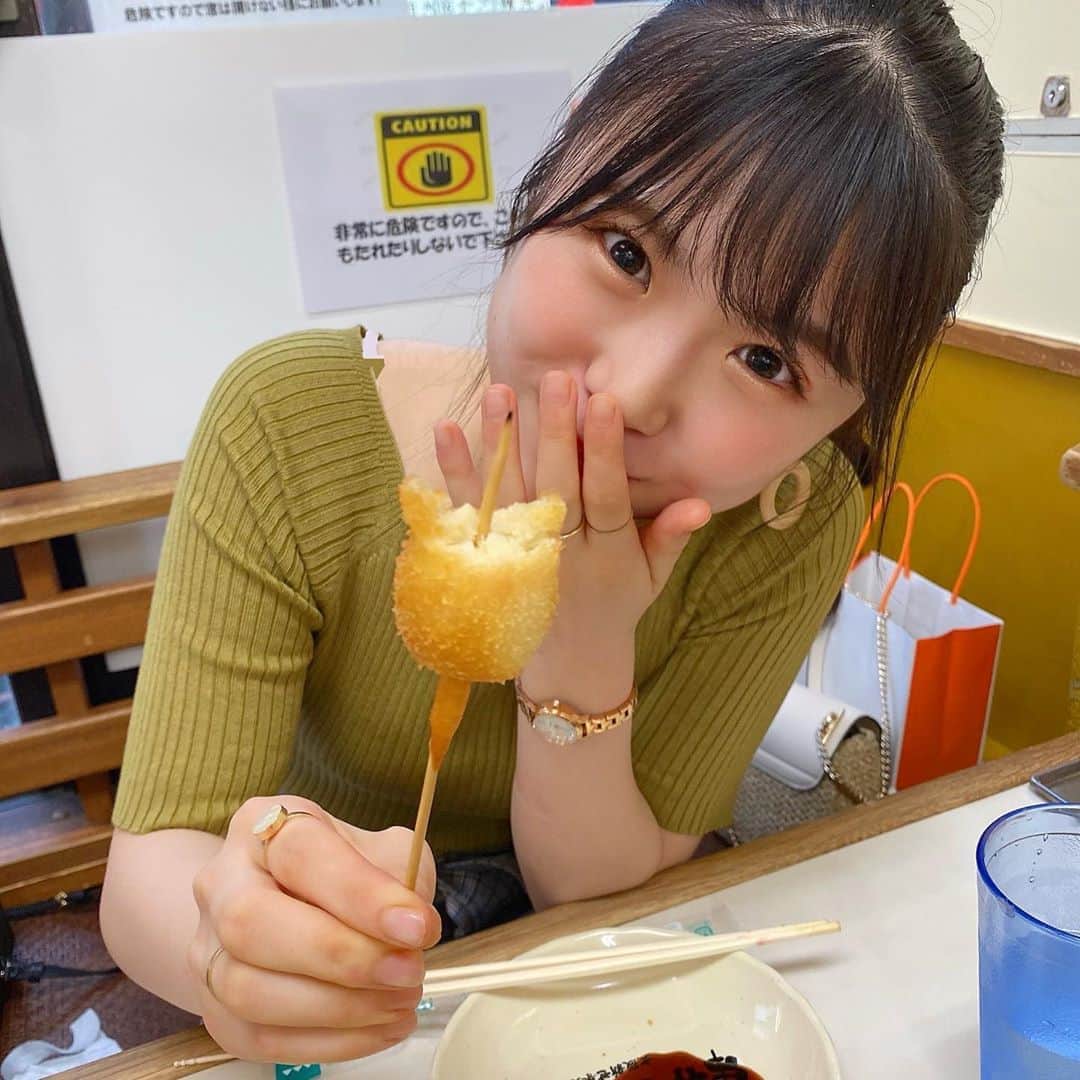 出口結菜のグルメインスタ