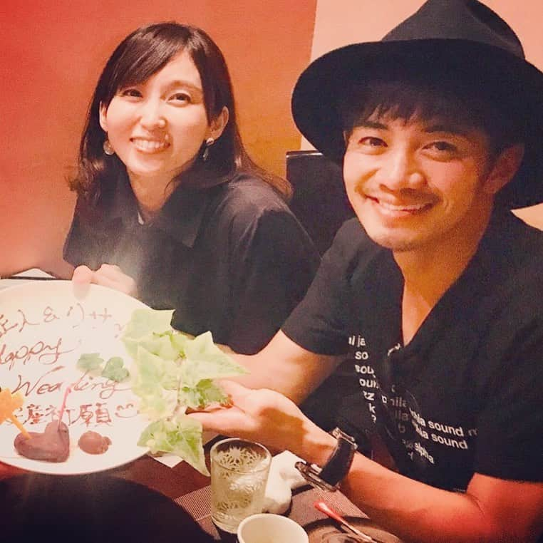 園山真希絵さんのインスタグラム写真 - (園山真希絵Instagram)「Many congratulations. #ご結婚おめでとう  #お誕生日おめでとう  #人間力アップ のために #女子力アップ のために #healthyfood  #organicfood  #食べながらダイエット  #美容と健康  #美肌  #ギルトフリー  #白砂糖不使用 スイーツも料理も #愛の力  #美男美女  #anniversary  #glutenfree  #記念日  #幸せはでんせんする  #感謝の気持ち が幸せを呼ぶ #体想い 料理 #美味しくないと意味がない  #結婚相談所 でもやろうかな #園山真希絵」8月26日 22時14分 - makiesonoyama