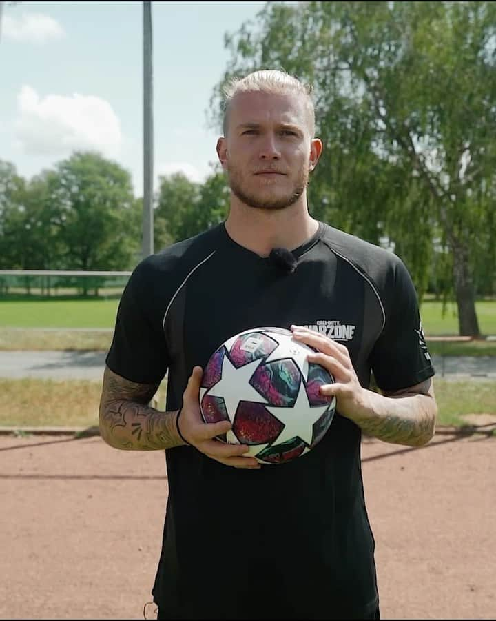 ロリス・カリウスのインスタグラム：「Great day with my friends @teamfk doing a football challenge for @callofdutyde #werbung https://youtu.be/oW5nGivgoJE」