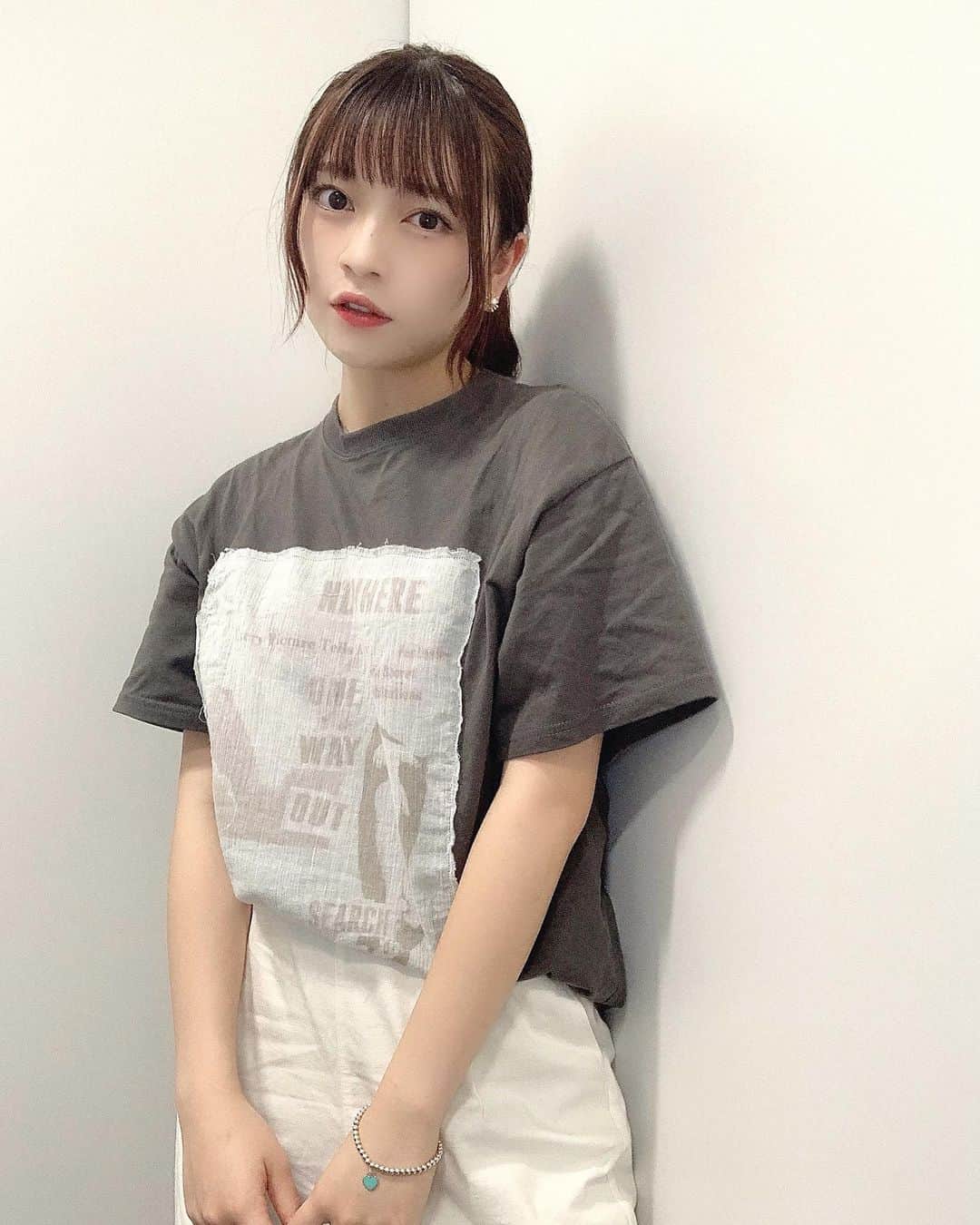 廣川奈々聖さんのインスタグラム写真 - (廣川奈々聖Instagram)「このTシャツひとめぼれした🐩かわ、、﻿ まだ何回かしか着てない〜﻿ ﻿  ﻿ ﻿ ﻿ #ななせのふく#夏コーデ#パンツコーデ#ootd#todaysoutfit」8月26日 22時29分 - nanaseven7_u_u