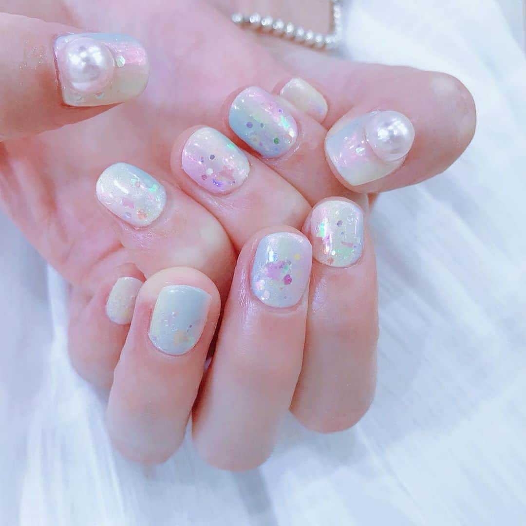 なかやまちえこのインスタグラム：「パステルオーロラ💫⠀ ⠀ #nail #nails #nailart #ネイル #美甲 #ネイルアート  #japanesenailart #manucure #japanesenails #manicurist #gelnails #أظافر #네일아트 #미용 #vẽmóng #ngườiđẹp  #เพ้นท์เล็บ #искусствоногтя #artedeuñas #เพ้นท์เล็บเจล #ジェルネイルデザイン #ネイルデザイン #senikuku #nagelkunst #パステルネイル #pastelnails #オーロラネイル #auroranails @aldioustoki」