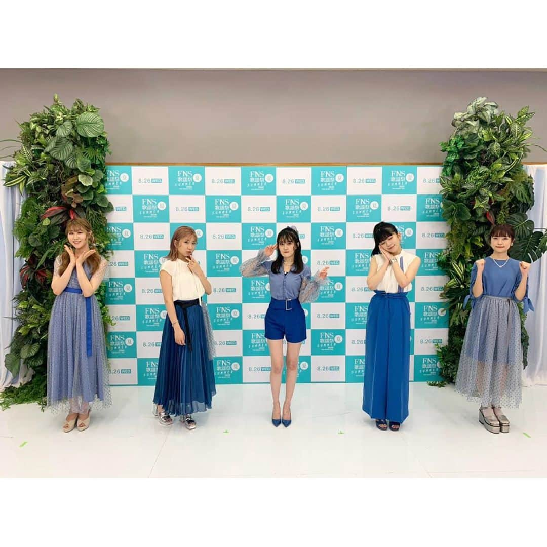 かれん（古賀かれん）さんのインスタグラム写真 - (かれん（古賀かれん）Instagram)「FNS歌謡祭　夏　 見ていただいた皆さんありがとうございました🙏🏻  こんな時期だからこそ、届けたい曲達、皆さんに届いたかな？  少しでも力になっていれば嬉しいです。  文の里中学校の合唱部のみんなとのリモートコラボレーション、そして久しぶりのアカペラ。楽しかったです！  ありがとうございました🥰」8月26日 22時51分 - lgm_karen_official