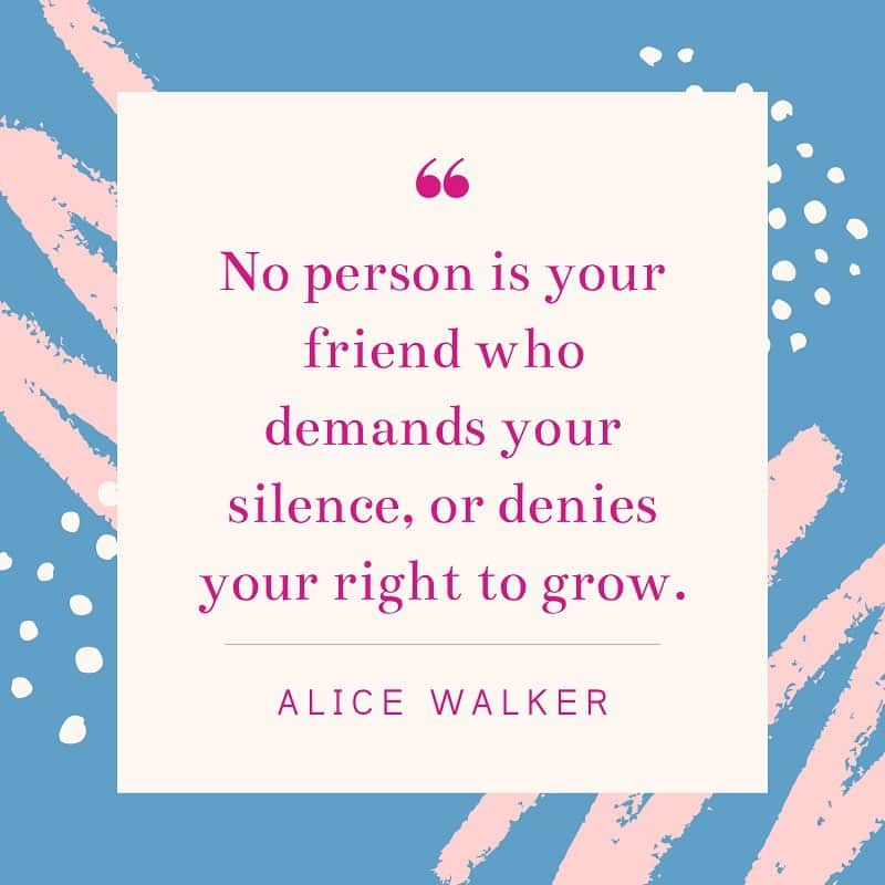 ゴールディ・ホーンのインスタグラム：「Happy #WomensEqualityDay ❤️ Today we celebrate women like Susan B. Anthony, Elizabeth Cady Stanton, Sojourner Truth and so many others who dedicated their lives to the fight for equality and gave women the power to shape their own destinies. There is still much more work to be done but I hope we can all continue to honor their legacies and the hard work they did to strive for equality for all by reminding ourselves that women deserve every opportunity in the world!⁣ ⁣ ⁣ ⁣ #womensequality #womensequalityday2020 #womensupportingwomen」