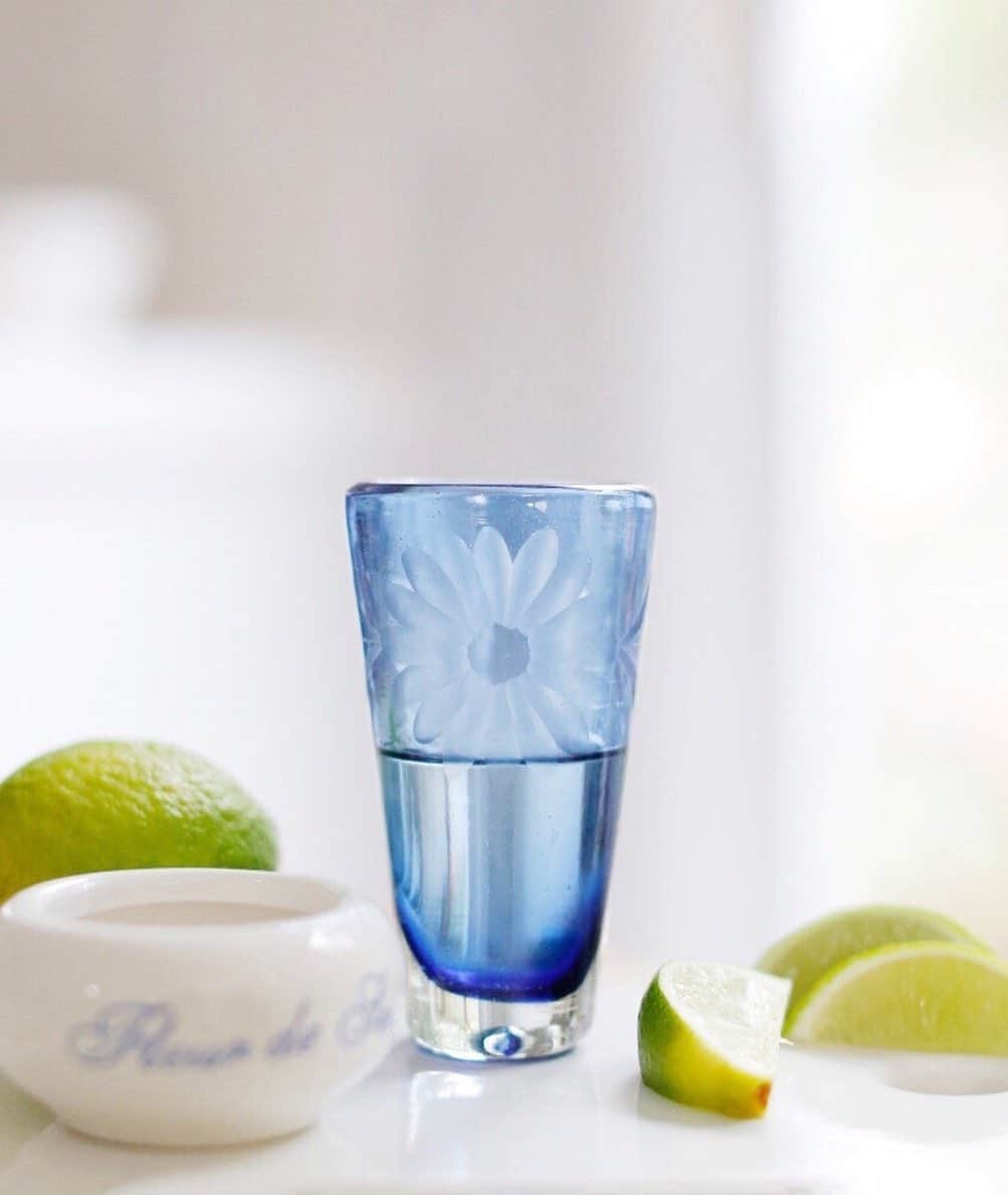 The Little Marketさんのインスタグラム写真 - (The Little MarketInstagram)「Complete your at-home bar with this beautiful blue shot glass. Tap to shop.」8月27日 10時08分 - thelittlemarket