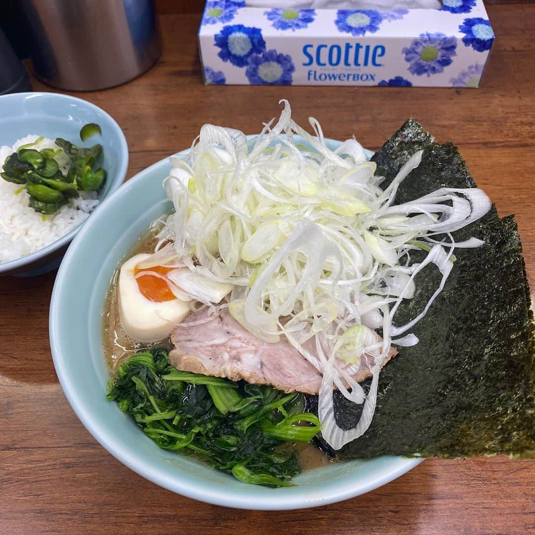 金巻ともこのグルメインスタ