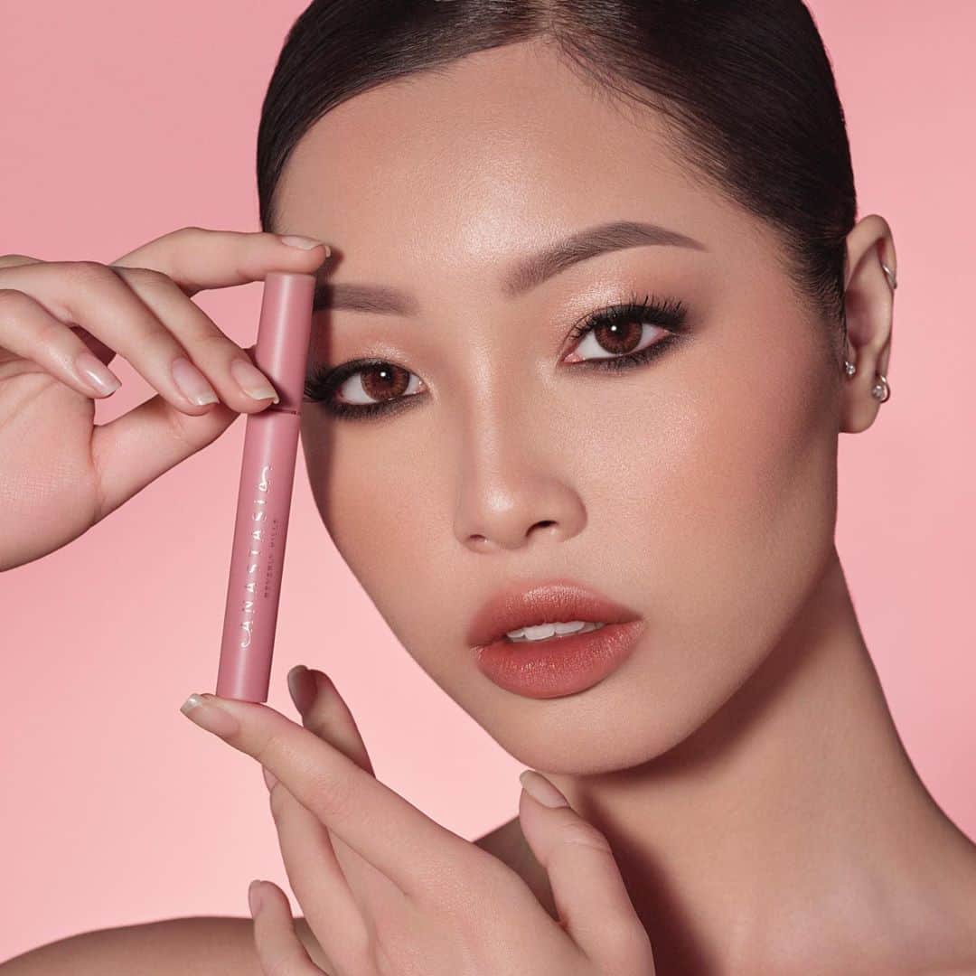 Anastasia Beverly Hillsさんのインスタグラム写真 - (Anastasia Beverly HillsInstagram)「Ooh la la Lip Stain - Dusty Rose 👄  Find your shade on IG Shop using the Try It On feature.」8月27日 1時52分 - anastasiabeverlyhills