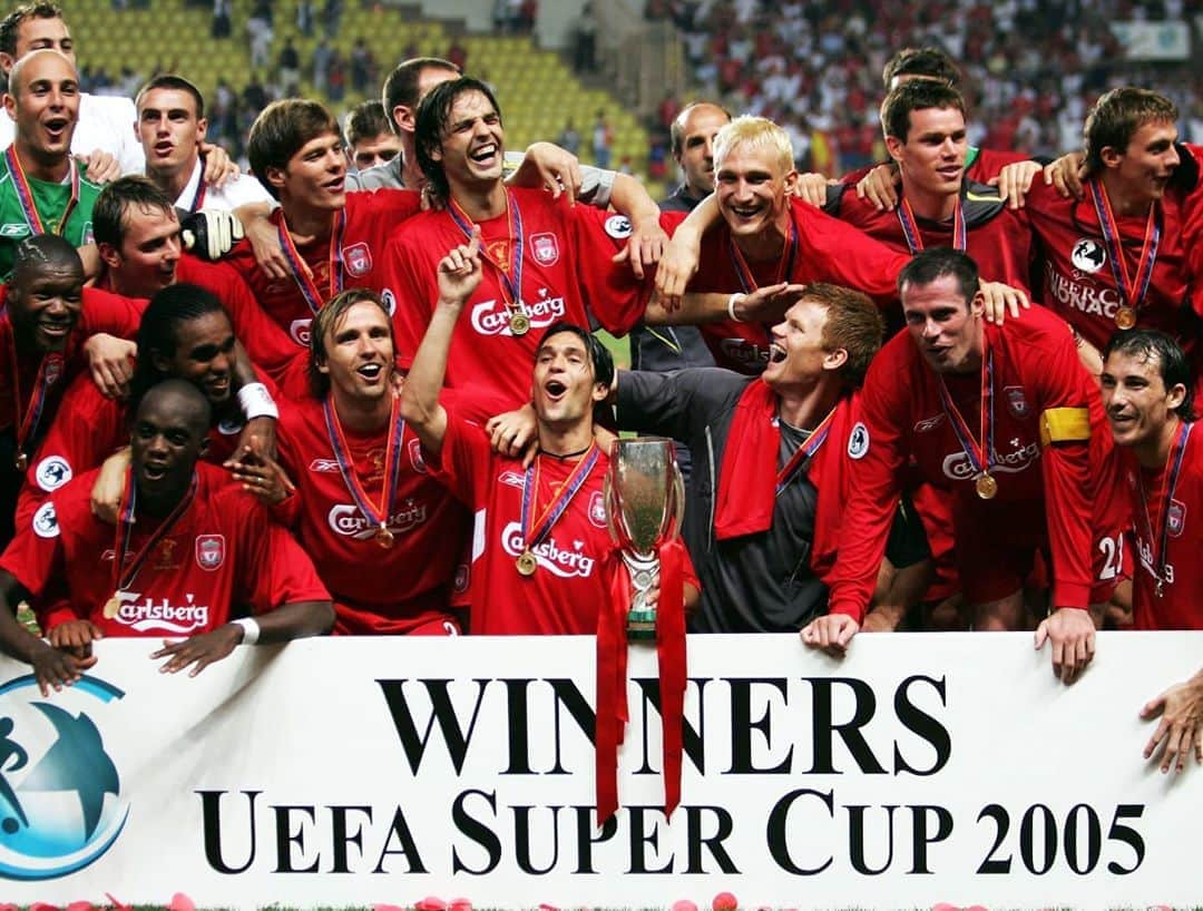 ルイス・ハビエル・ガルシア・サンスさんのインスタグラム写真 - (ルイス・ハビエル・ガルシア・サンスInstagram)「Today, back in 2005 !! We made another comeback to win the UEFA Super Cup 3-1. @djibrilcisse1981 was fantastic and we managed to score 3 goals after conciding in the 28'. Memories !! #MoreThanaGame #OnceaRedAlwaysaRed #UefaSuperCup」8月27日 2時45分 - luchogarcia14