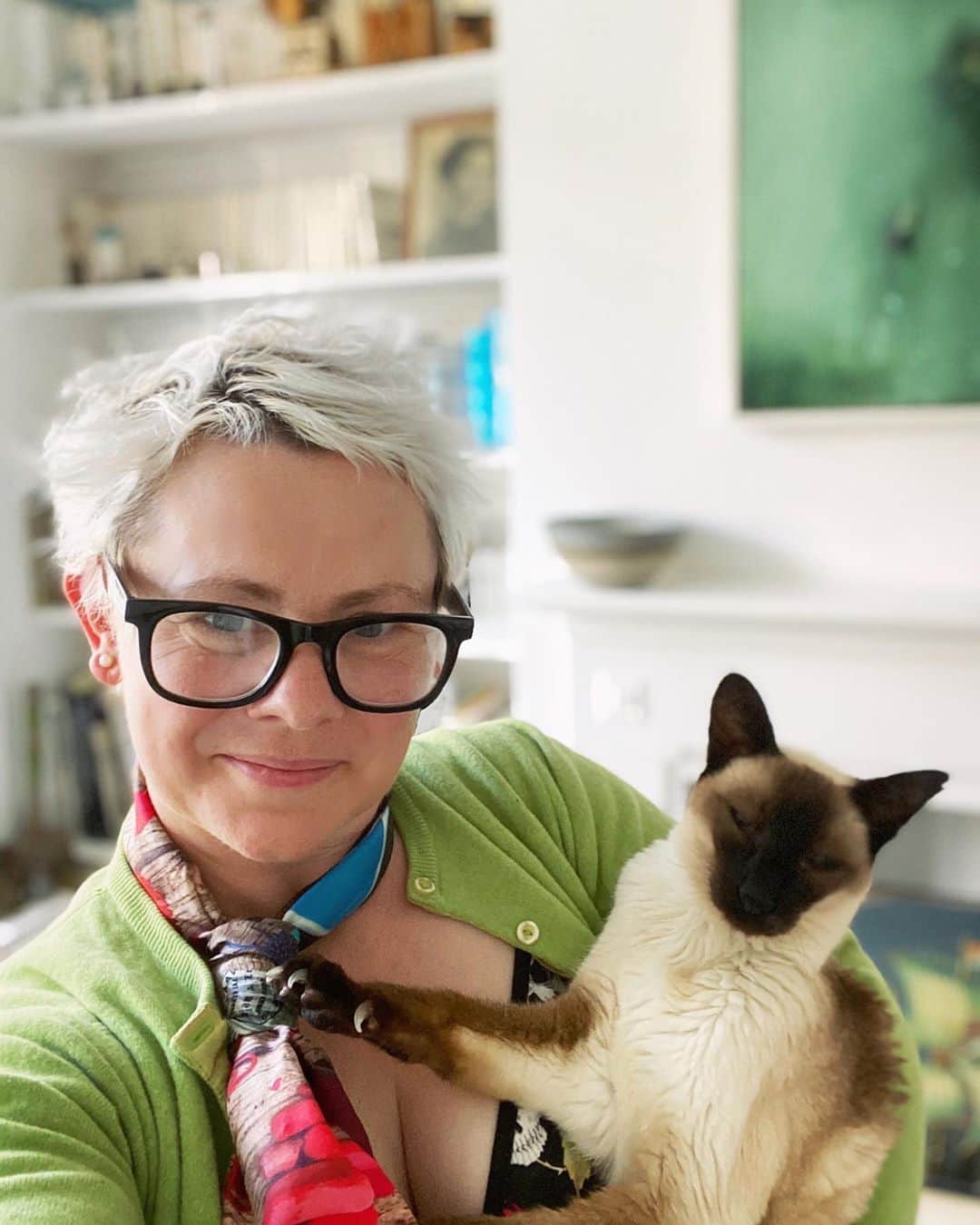 Tea and sittingのインスタグラム：「🐾 I just wanted to update you after all your incredible messages of love on my last post... On Saturday I was in absolute pieces when it looked like The Cheeks was about to slip away from me...However, by some miracle of cat kind he has managed to pull through and is now purring again!! I realised over the weekend just how fragile he is now that he’s 16 and how quickly he could suddenly decline. I realised the absolute enormity of my love for him ( as if that was ever in any doubt 😻 ) and also just how fortunate I feel to have him around and about again, frail as he is, for a bit longer than I thought imaginable on Saturday afternoon. THANK YOU SO MUCH for all your amazing messages and I will try and reply to them over the next few days...xxx ♥️」