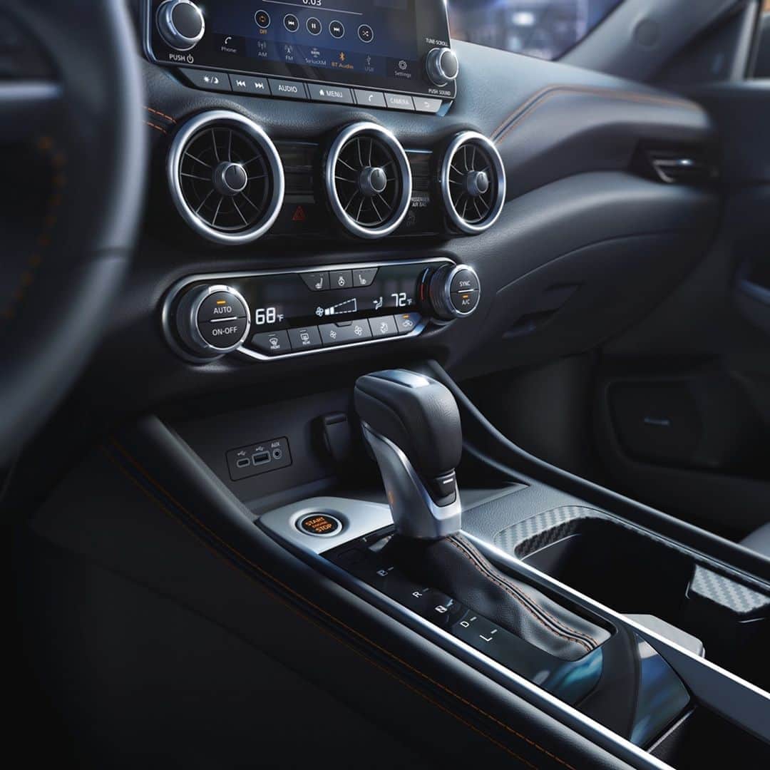 のインスタグラム：「Feel the craftsmanship in every detail. #AllNewNissanSentra」