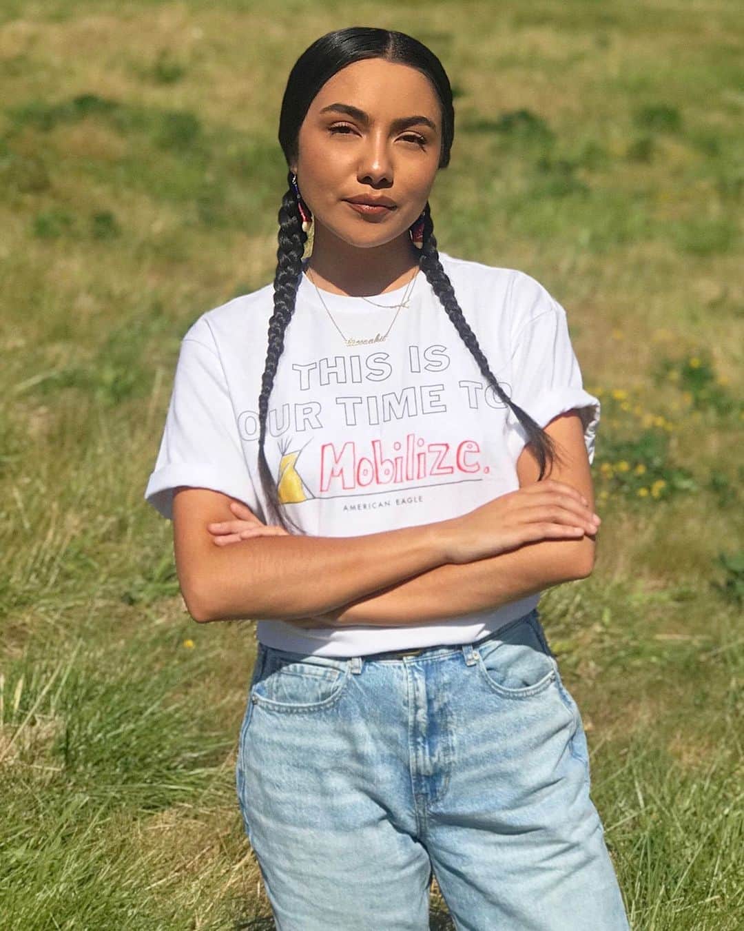 American Eagleさんのインスタグラム写真 - (American EagleInstagram)「“I see voting as a critical element to forward movement.  As an indigenous woman, it’s critical for me to exercise my right to vote because I personally have access to do so.  With many in-accessibilities in BIPOC communities, it’s important to remind everyone that, we the people, hold more power than we think we do... and now is the time to use our voices. Real change comes from work within the community and coming together.” - @itsooaakii  #THISISOURTIME」8月27日 5時21分 - americaneagle