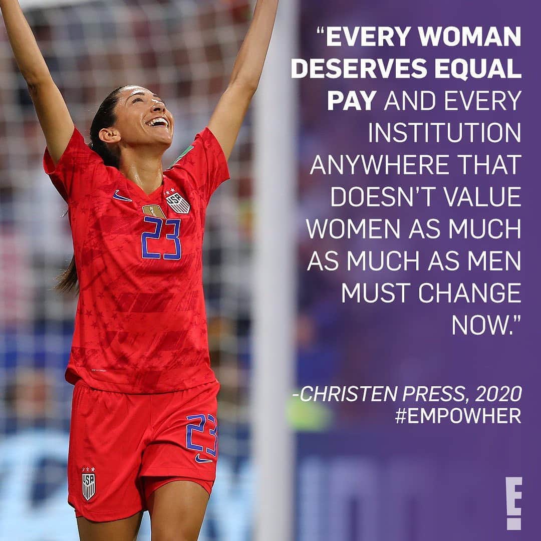E! Onlineさんのインスタグラム写真 - (E! OnlineInstagram)「On the field they never stop winning, off the field they'll never stop fighting. #WomensEqualityDay (📷: Getty Images)」8月27日 6時14分 - enews