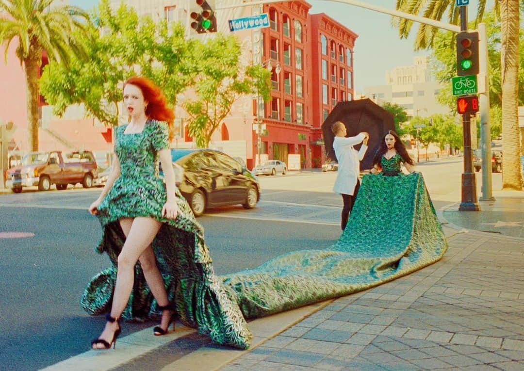 B. Akerlundさんのインスタグラム写真 - (B. AkerlundInstagram)「Happiest of b-days @garbage ❤️❤️❤️❤️ I so miss carrying your train around Hollywood Blvd . 💋💋💋 📸 @photographer_jscarisbrick」8月27日 6時56分 - bcompleted