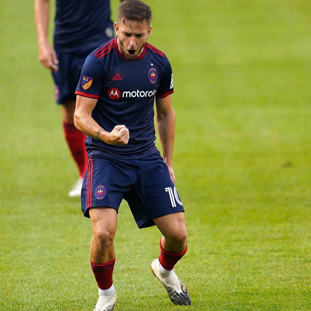 アルバロ・メドランさんのインスタグラム写真 - (アルバロ・メドランInstagram)「So happy to win yesterday and score my first goal for this club @chicagofire 😊🔥.    • Good team perfomance in our comeback @soldier_field   • Swipe to see my feelings after score the goal 😍😁  • Next Step: Saturday—> @nycfc」8月27日 7時01分 - alvaromedran