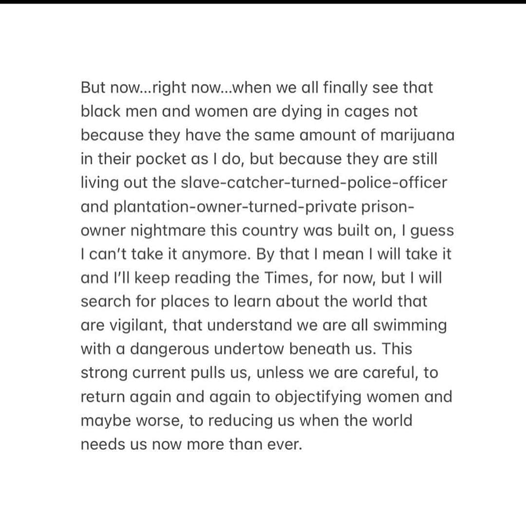 トームさんのインスタグラム写真 - (トームInstagram)「"...I like any account of how women are taking their power back, becoming more themselves. There is a piece to be written here: a piece about how women always, all day, every day have to peel off cultural assumptions and expectations, how we have to be vigilant as we wake up to others focus on our looks rather than on the content of our character and how that focus is at its most damaging when we internalize it which we do. I do, all the time. I'd like to read that piece. But not this one. Not now.  The United States is quite literally on fire as I write this. An admitted sexual predator still has another four years as president within his grasp. 177,000 people have died as of this writing and their blood is on the hands of a President and Senate who did not protect them and I'm reading an article, with strong placement in the [NYTimes], about Michelle Obama's jewelry.  I can't anymore. I can't take it. I mean I will take it because what is the alternative but to feel that even the accused 'liberal media' is giving airtime to any discussion of this is enraging. How about an in-depth look at Kamala Harris' history with legislation around the death penalty? Young voters, I know post that she's 'pro-death penalty," but a deep dive proves that she is not so and things aren't so simple. Instead, I'm reading a  piece about the "fabulous ruching..." on her otherwise "...conservative..." pant-suit." @helenhunt BRAVO! #whatwomenwant #girlsjustwannahavefun #GIRLSJUSTWANNAHAVEFUN(DAMENTALRIGHTS)」8月27日 7時01分 - tomenyc