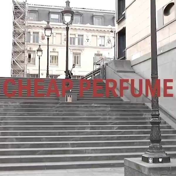 オースティン・ジレットのインスタグラム：「‘CHEAP PERFUME’ live on former merchandise.com 3pm PST tomorrow!」