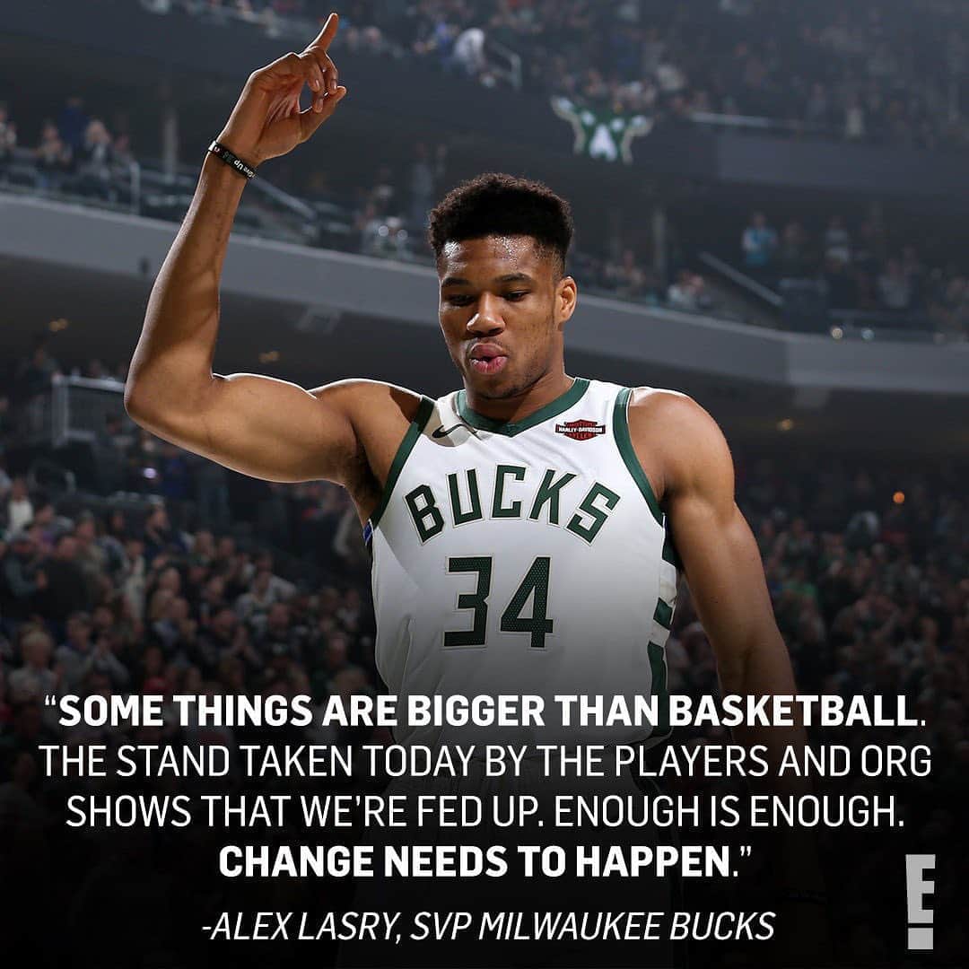 E! Onlineさんのインスタグラム写真 - (E! OnlineInstagram)「The Milwaukee Bucks boycotted Game 5 of their playoff series today to protest the police shooting of Jacob Blake in Wisconsin. Subsequently, the rest of tonight's #NBA playoff games have been postponed. (📷: Getty)」8月27日 7時44分 - enews