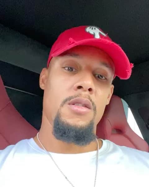 ホセ・レイエスのインスタグラム：「Está contando el mío @realcarlosgomez 🚨🔥❤️」