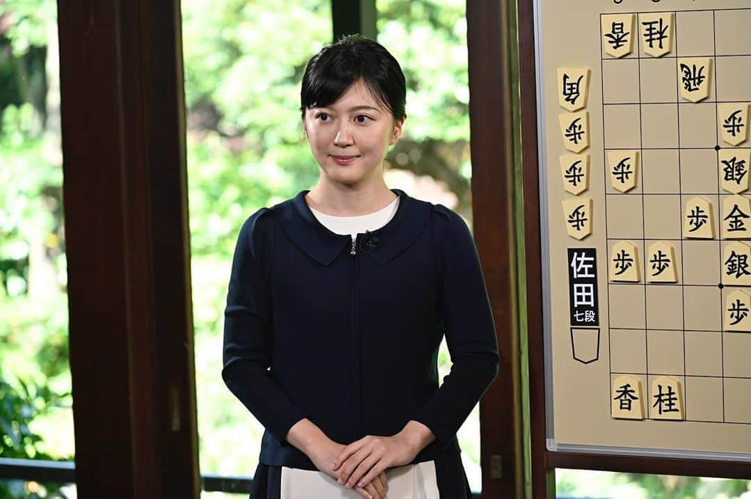 テレビ朝日「未解決の女　警視庁文書捜査官」のインスタグラム：「【今日の #未解決の女 に…】  女流棋士の #香川愛生 さんが出演します‼️  #未解決の女 今夜9時放送です🌻 @mno_shogi」