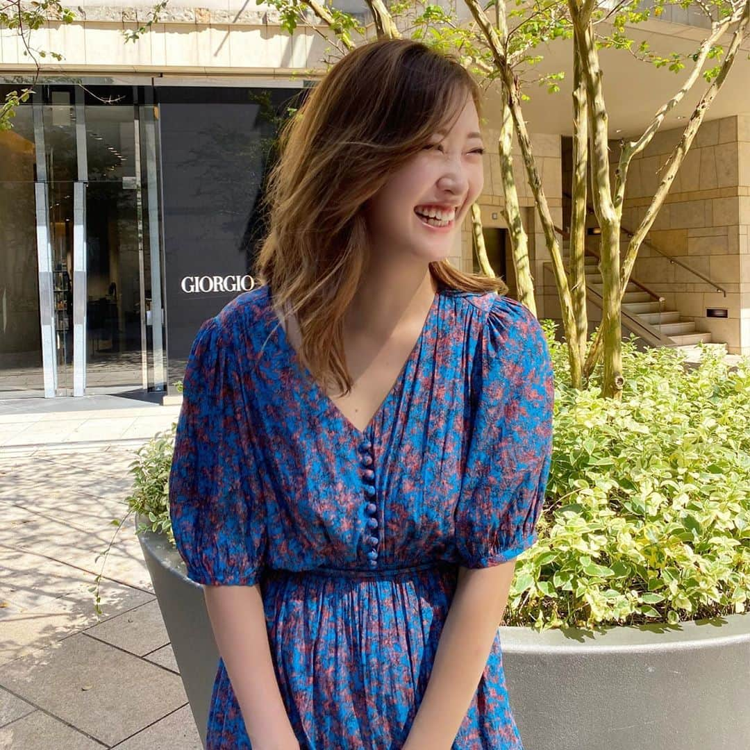 佐達ももこさんのインスタグラム写真 - (佐達ももこInstagram)「coordinate👗﻿ ﻿ 新しいワンピース着たよ💙﻿ ﻿ dress @snidel_official ﻿ bag @gucci  #coordinate#outfit#ootd#fasion#onepiece#snidel#gucci」8月27日 20時02分 - sadamomodayo